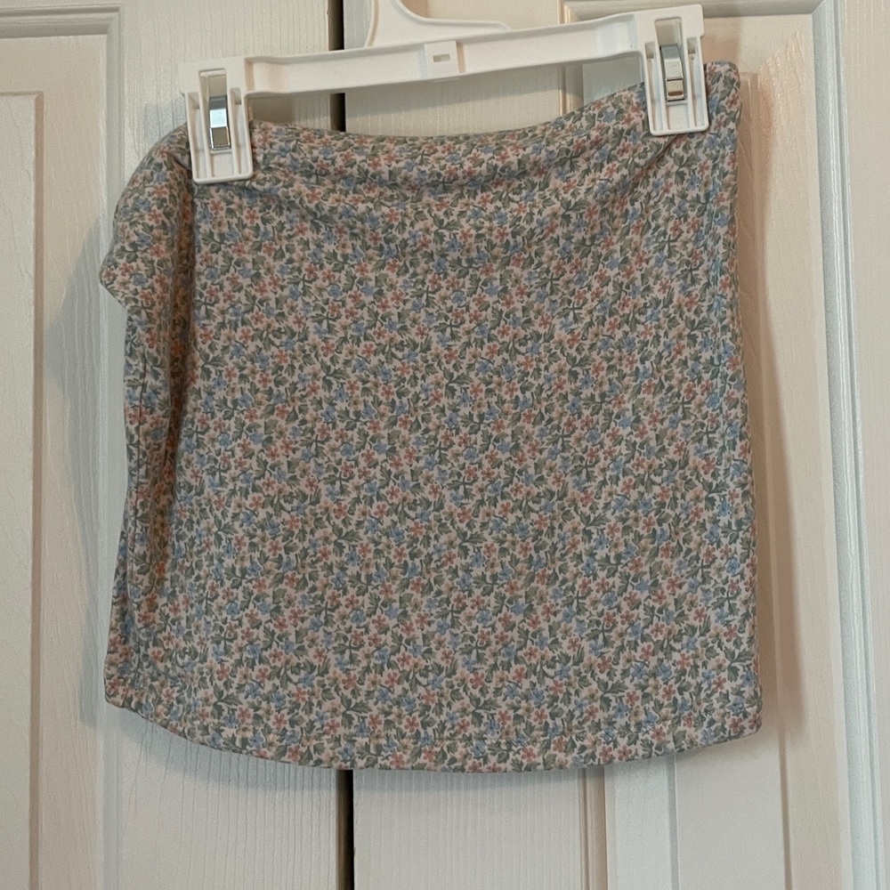 American Eagle medium floral tube top